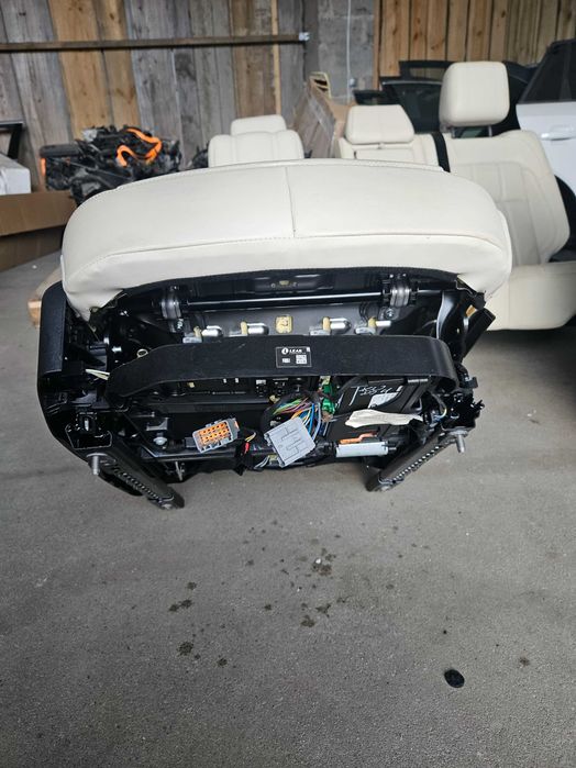 Komplet foteli od Range Rover Sport L494 19r Wentylowane i podgrzewane