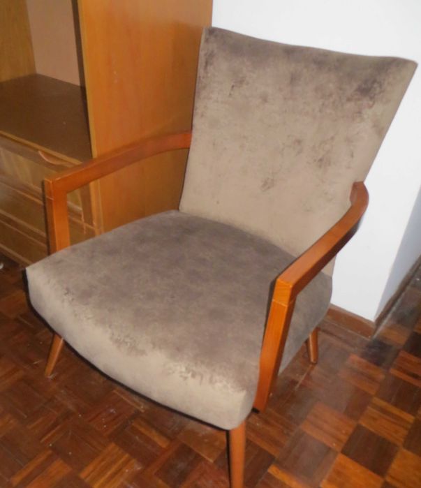 Cadeirão Cerejeira Maciça - NOVO A ESTREAR