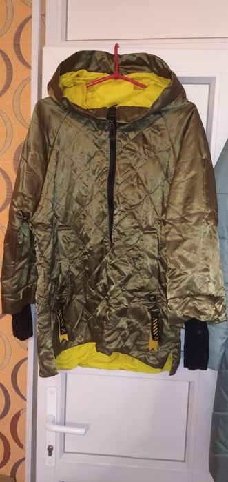 Куртка женская размер "м"