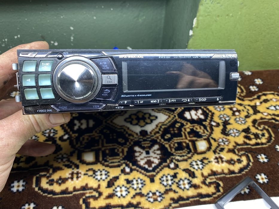 Легендарна автомагнітола Alpine