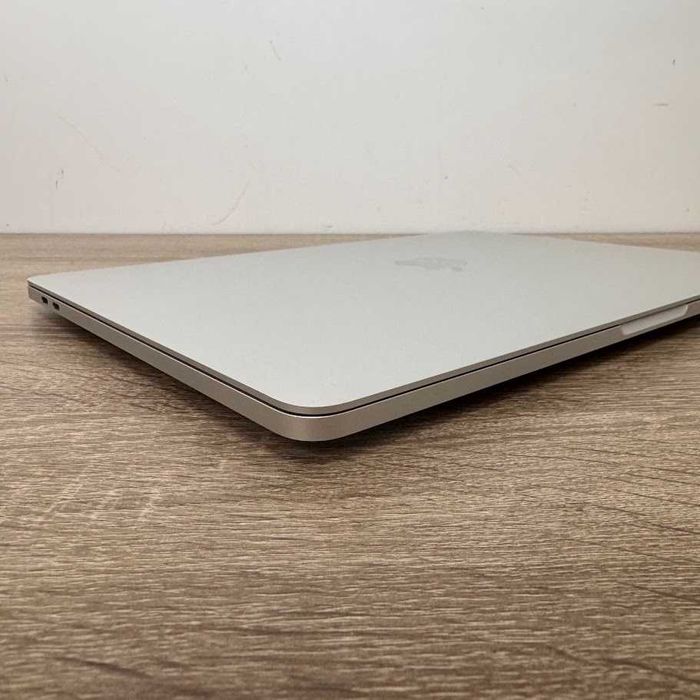 Apple MacBook Pro 2020 13" Intel Core i5 / 8Gb / SSD 512Gb (код: M1275)