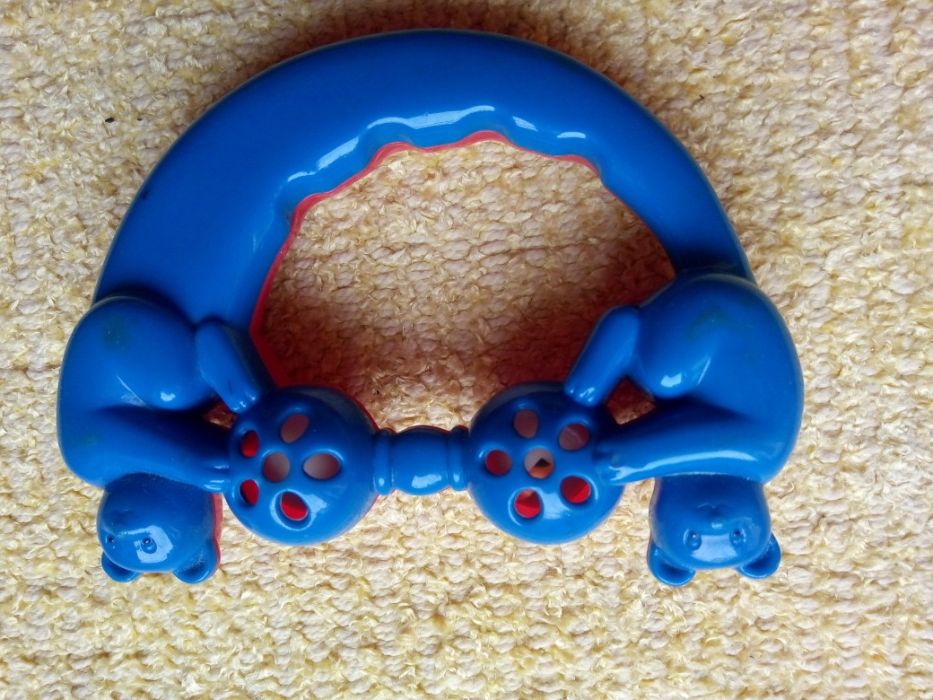 Brinquedos para bebé com guizos