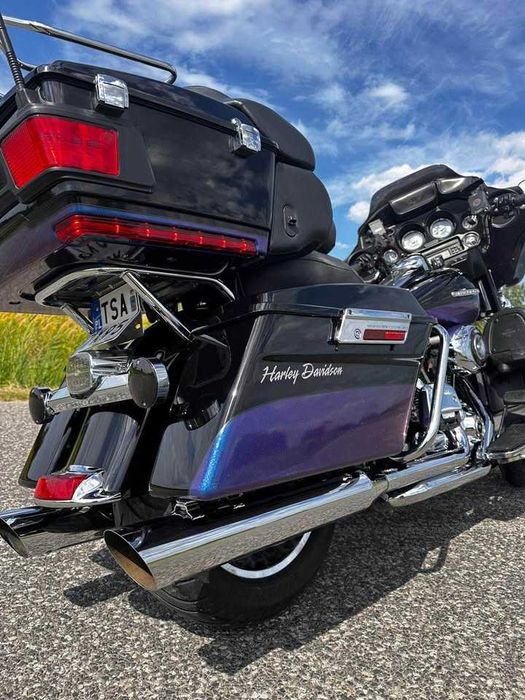 Harley-Davidson electra glide