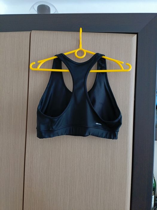 Czarny top sportowy Adidas, rozmiar L – stan idealny