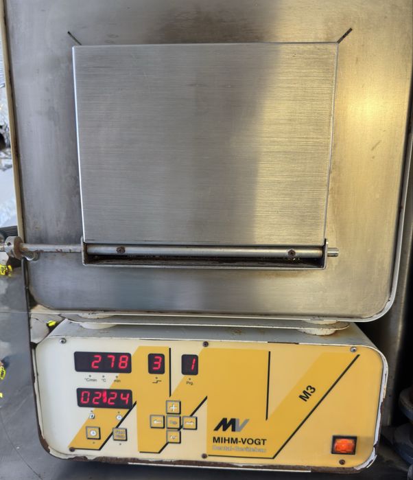 Forno de pré-aquecimento  para laboratórios dentári