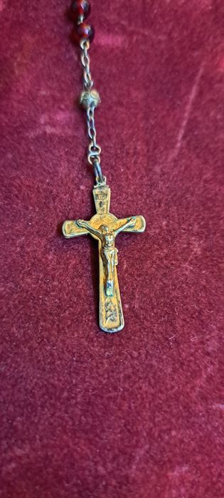 Terço em prata muito antigo.