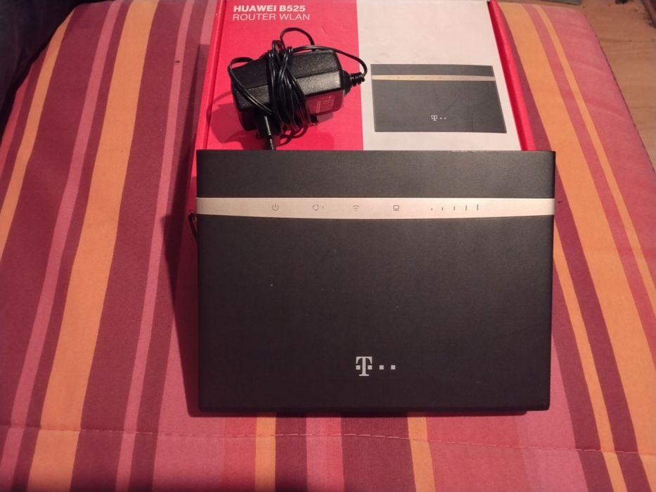 Ruter Huawei B525s-23a LTE na kartę sim bez simlocka.