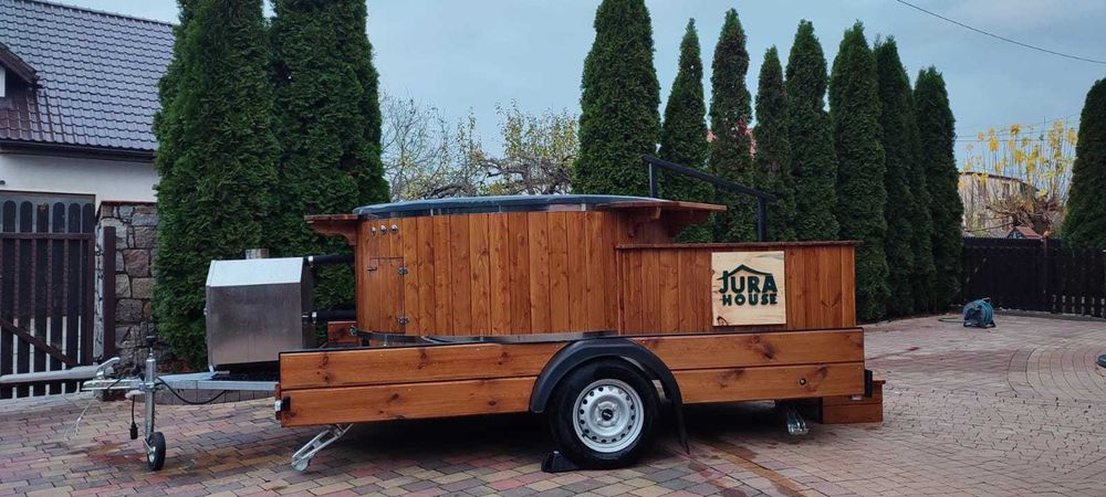 Balia mobilna z jacuzzi