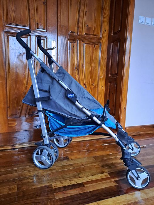 Прогулочна коляска Chicco