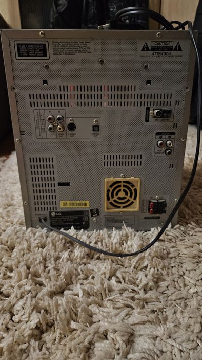 Музичний центр LG LM-K3340