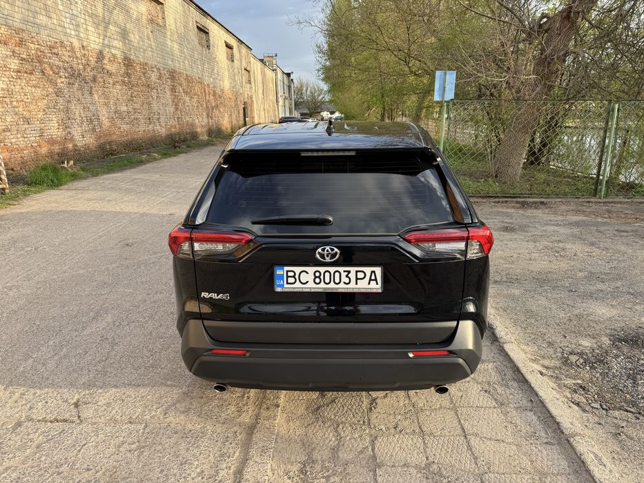 Тойота RAV4 офіційна…