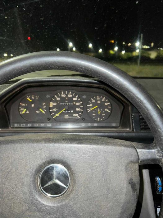 Mercedes Benz W124 250D 1989 Nacional