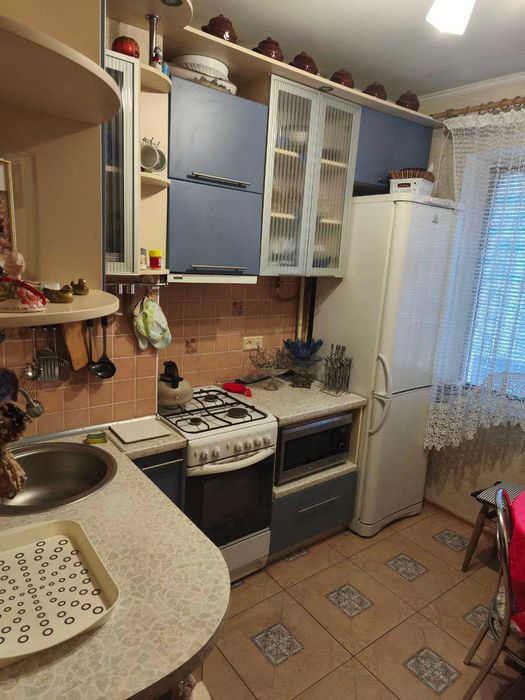 Аренда. Газ. 1-к на Пр.Добровольского    Обл Больница.     10 мин к мо