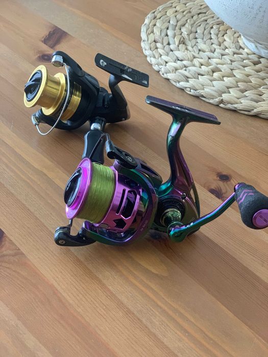 Dois Carretos de Pesca à Venda - Shimano 2000 FX + Sougayilang 12+1 BB