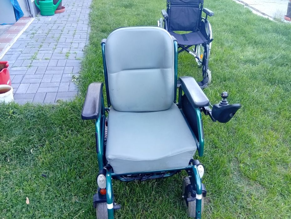 Wózek inwalidzki elektryczny