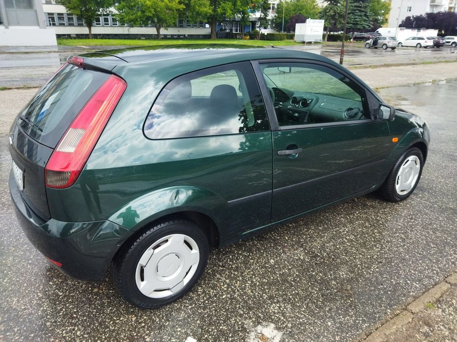 Ford Fiesta MK6 1.3 benzyna rok 2004 klimatyzacja mrozi