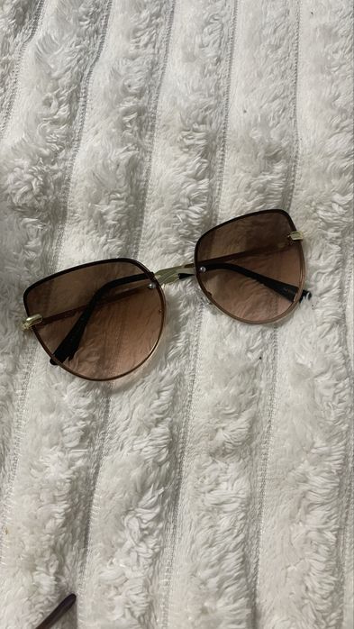 Продам окуляри сонцезахисні