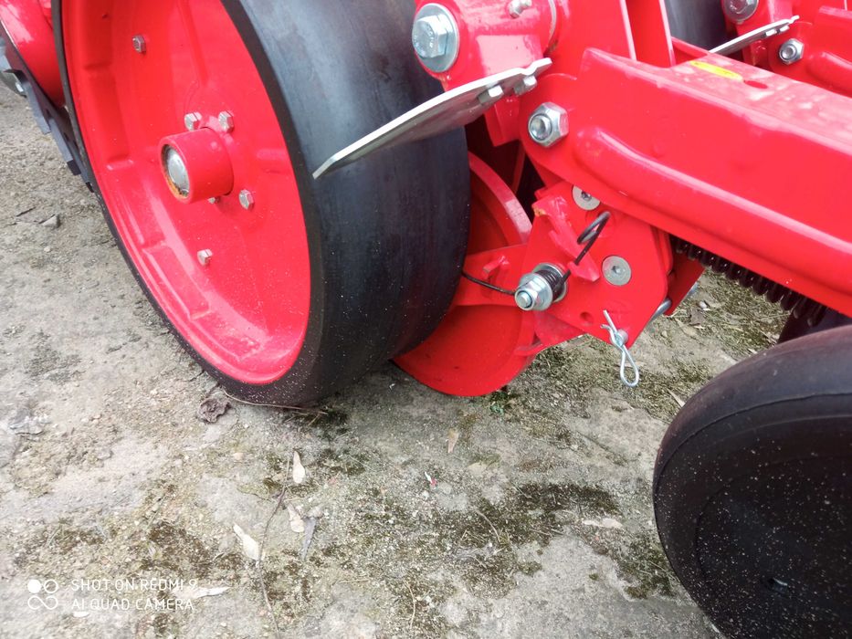 Siewnik pneumatyczny 6 rzędów OZDOKEN VPKT-DG6 kukurydza burak rzepak