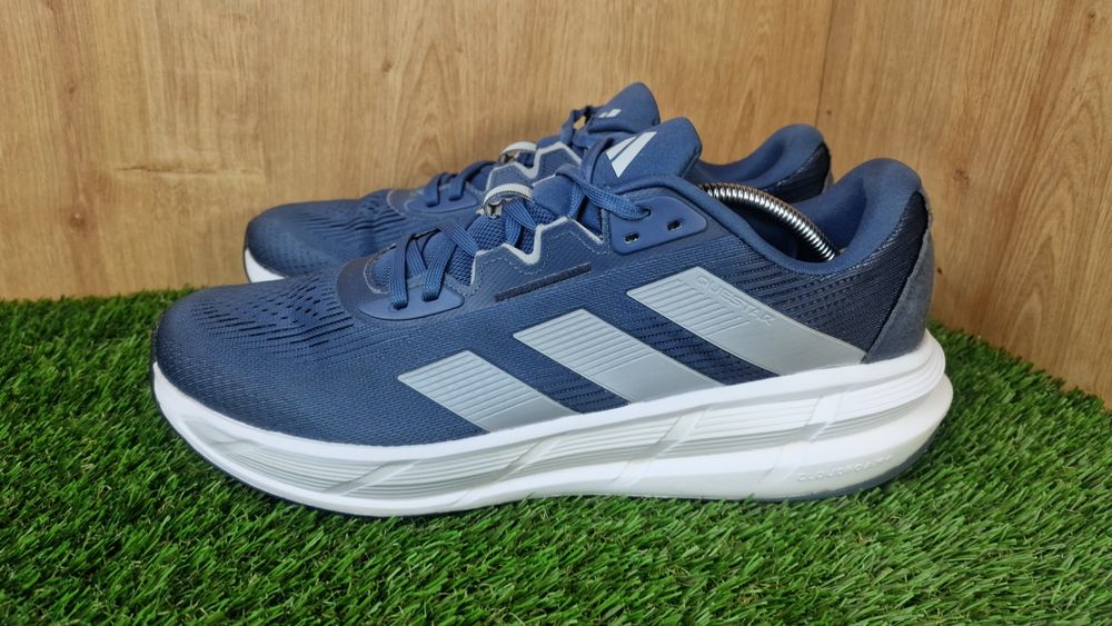 Adidas Questar 3 Running. Розмір 47 1/3