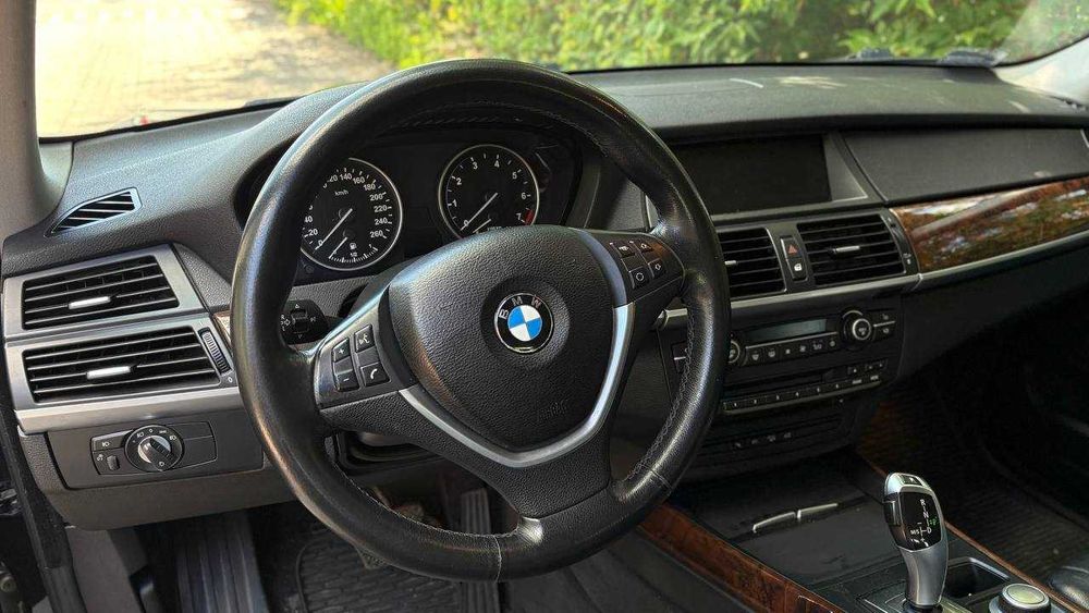 BMW X5 e70 2008 3.0 si