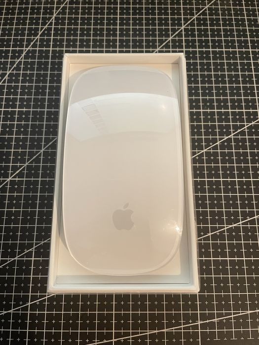 Apple Magic Keyboard A2450 + Magic Mouse 2 A1657 jak nowe