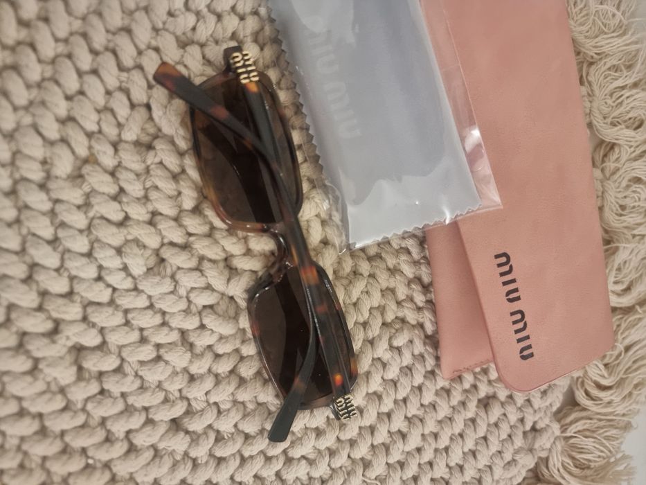 Okulary Miu miu.