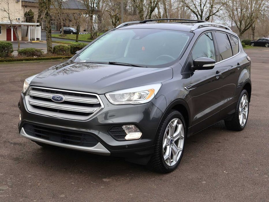 Ford Escape Titanium      2018