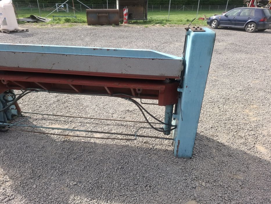 Giętarka do blachy hydrauliczna wyginarka zaginarka