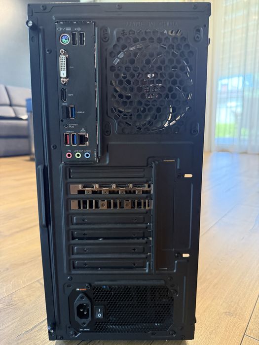 Komputer Ryzen 7 5800x3d RTX 5060ti 16gb 2x16GB RAM