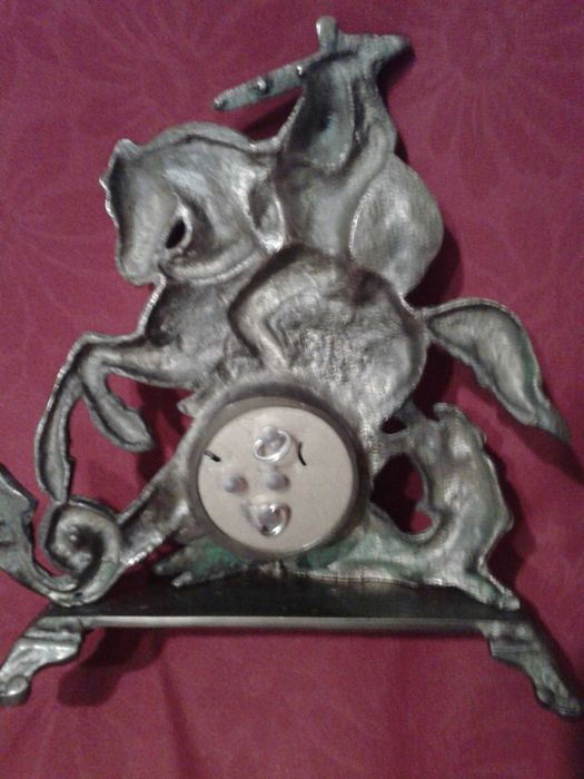 zegar św. Jerzy na koniu