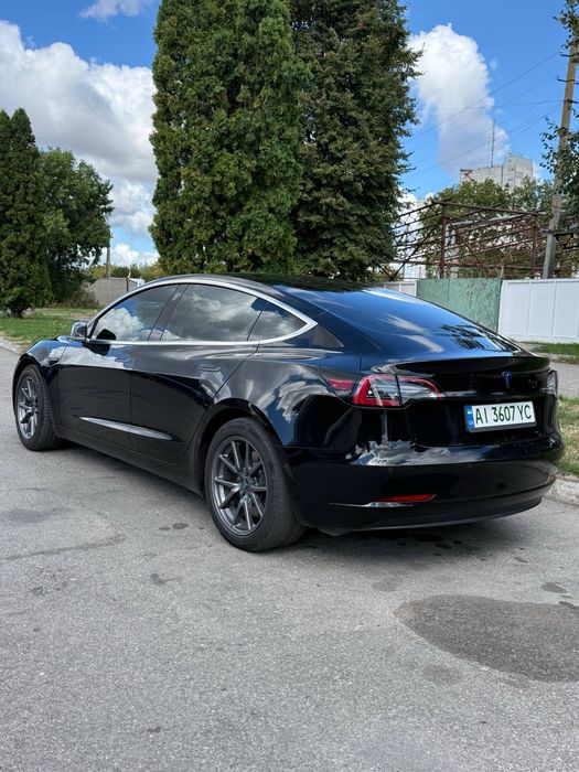 Tesla Model 3 Long Range
