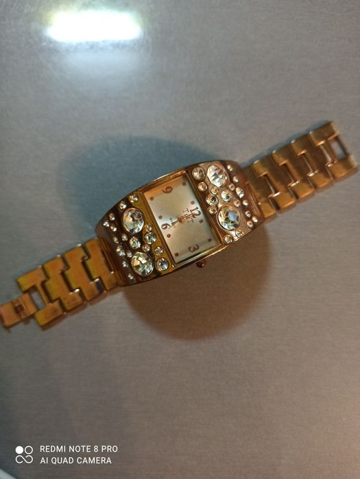 Годинник ручний на батарейці