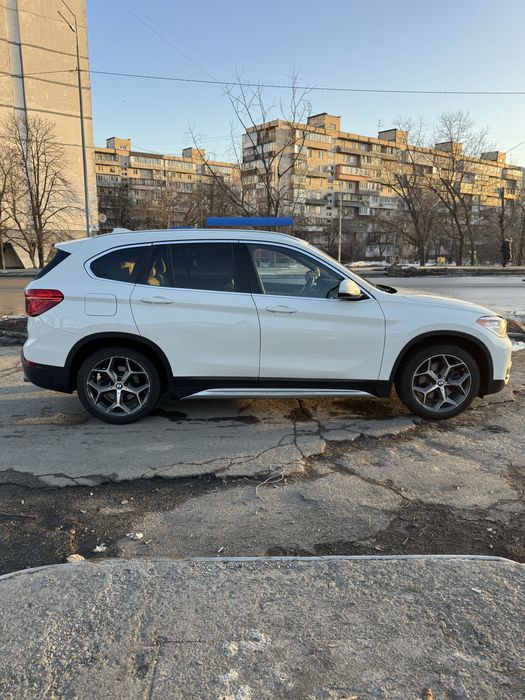 Продаю авто всі питаня по телефону.