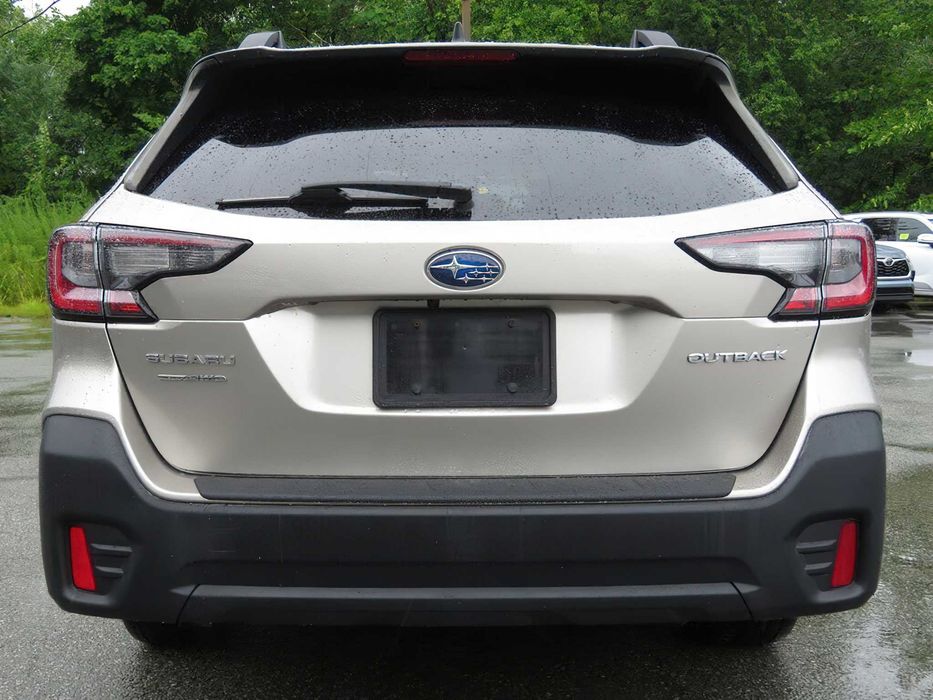 Subaru Outback      2021