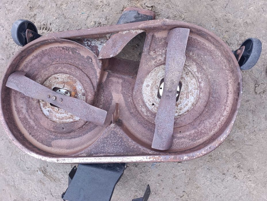 Kosiarka traktorek MTD yard man kosisko heder czarne