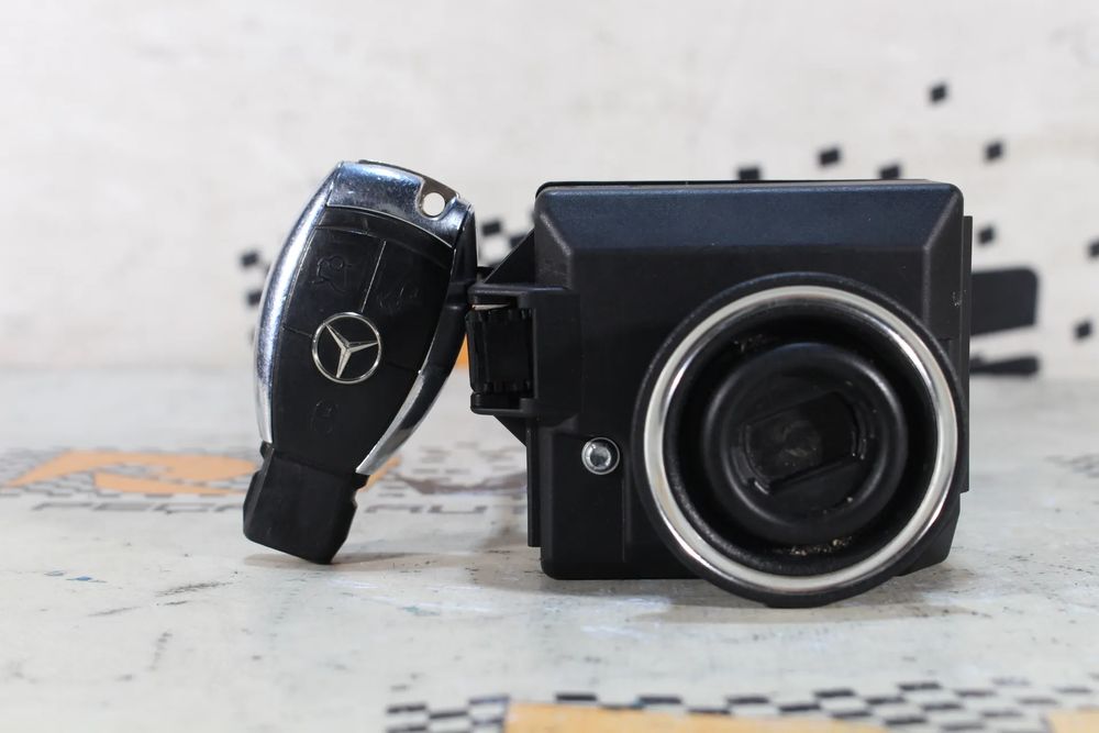 Canhão da ignição MERCEDES-BENZ Classe C (W204)