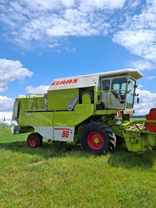 New Holland 1540/ Claas Dominator 86