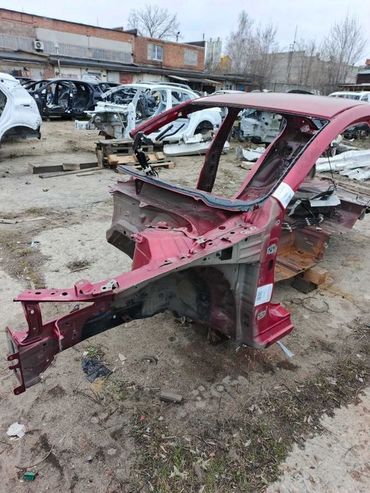 Mazda 3 Мазда 3 BM БМ 2013-2018 четверть передняя задняя с разборки