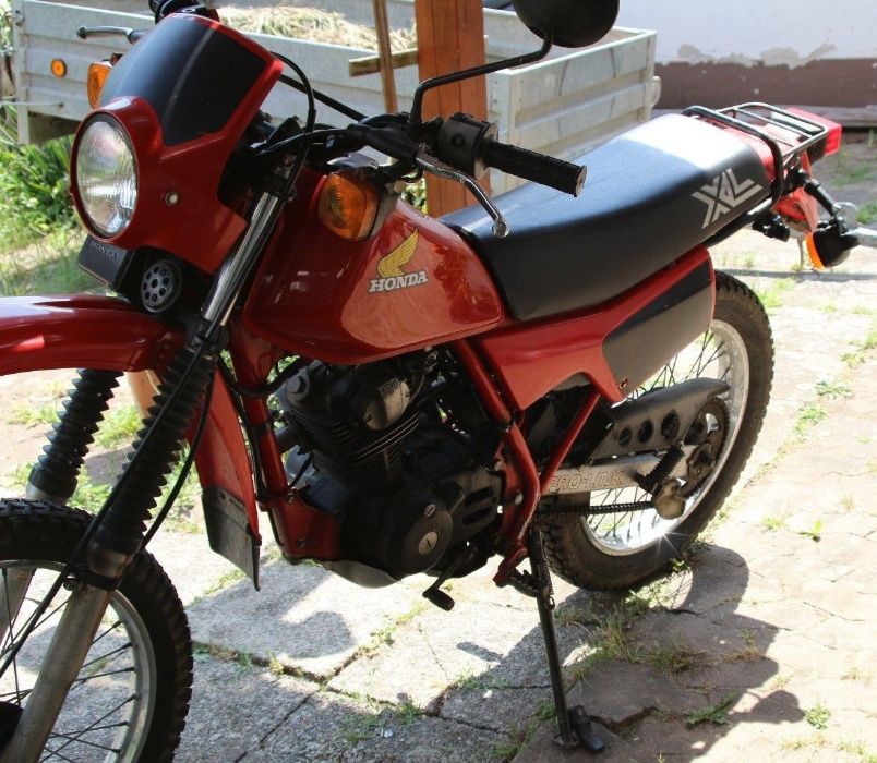 Honda xlr 125 xl 125 r JD04 czesci zbiornik plastiki