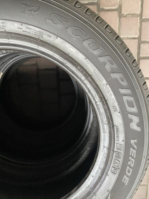 Літні шини 215/65R17 PIRELLI 2022р. 5.5мм.