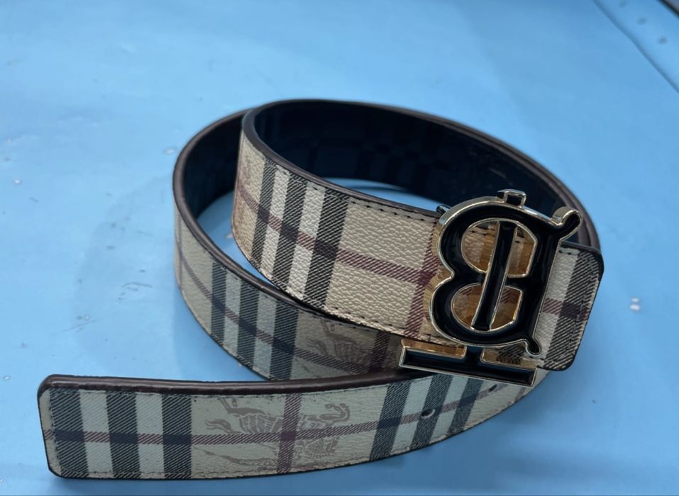 Cinto Burberry – Elegância e Estilo Icónico