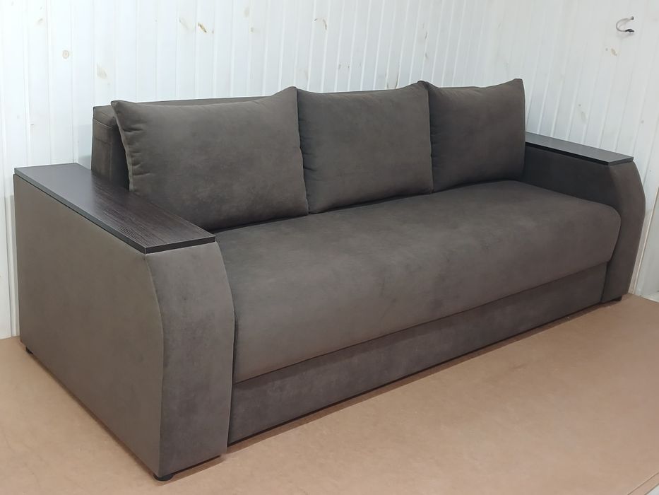 В тканині антикіготь миюча.