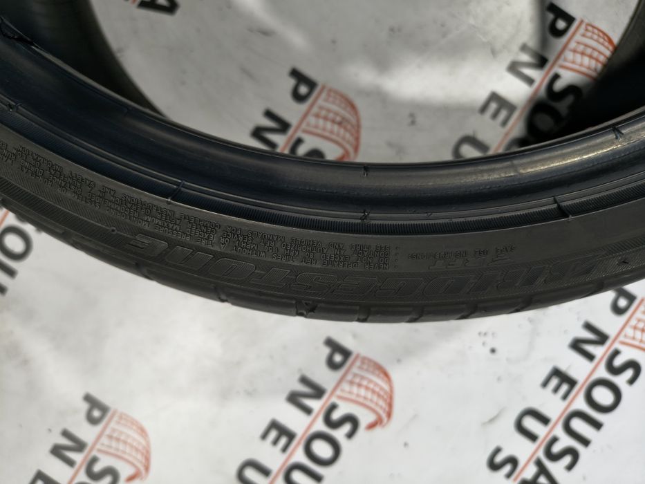2 pneus semi novos 225-35R19 Bridgestone - Oferta dos Portes