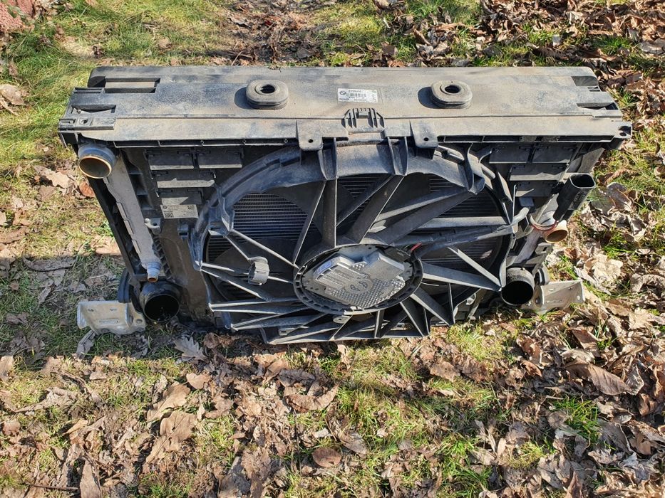 Komplet chłodnic wody wentylator intercooler BMW F10 F11 diesel 184KM