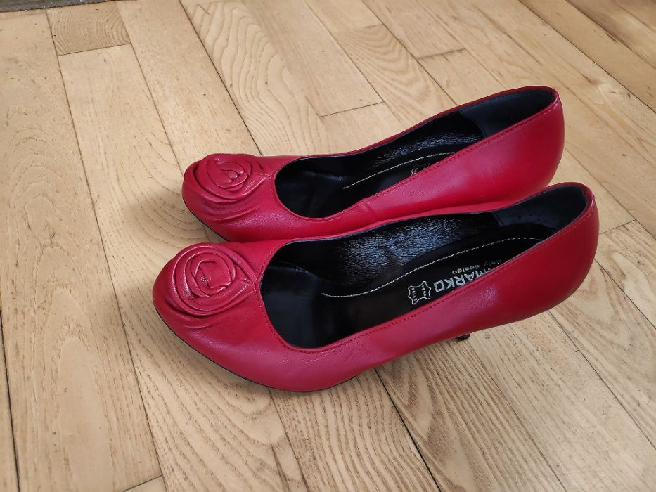 Buty szpilki czerwone skóra naturalna