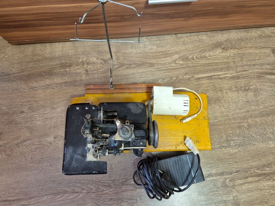 Оверлок артель Универсал (Полтава)