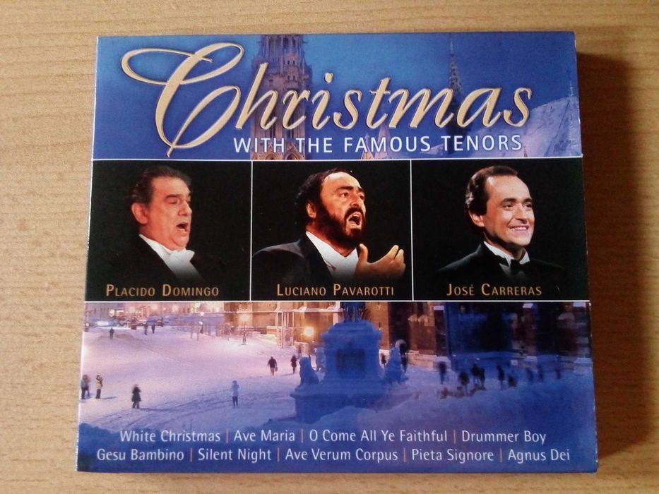 Christmas With The Famous Tenors - Pavarotti Domingo Carreras