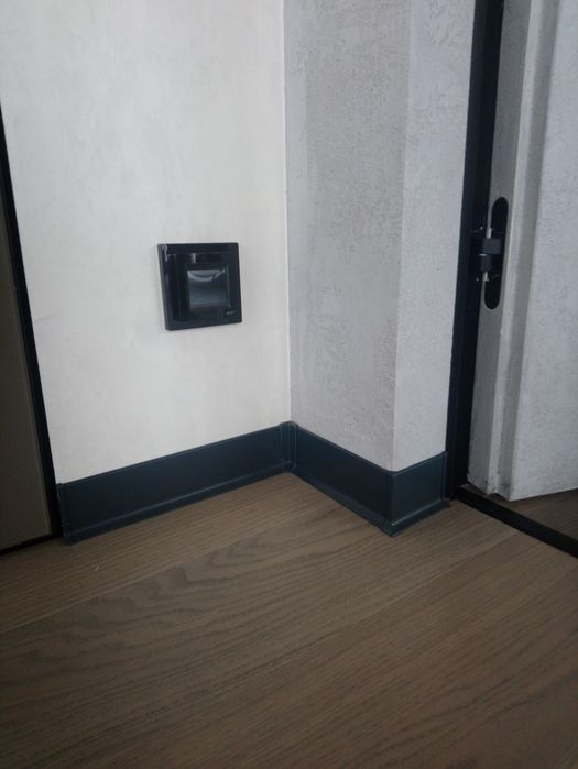 Установка, Монтаж Плинтуса из мдф, дюрополимера, алюминия, дерева ...