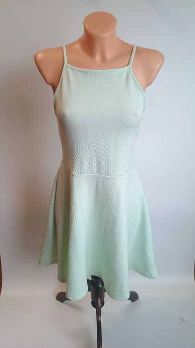 Miętowa sukienka H&M na ramiączkach – nowa z metką, L