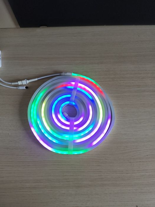 Taśma Neon LED RGBIC Zestaw 5 Metry Neon Świetlny Wąż Światlo Ledy RGB
